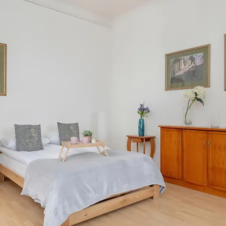 Picturesque By Renters شقة *